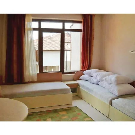 Three-bedroom Holiday In Koscharitsa Semesterbostad Kosharitsa