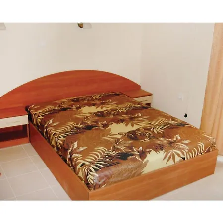 Three-bedroom Holiday In Koscharitsa *